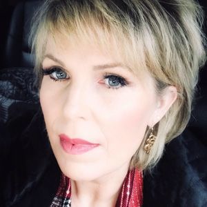 Meet your Posher, Robin